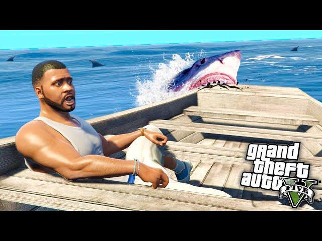 ФРАНКЛИН ПОТЕРЯЛСЯ в ОТКРЫТОМ ОКЕАНЕ! Окружили АКУЛЫ УБИЙЦЫ! - GTA 5 (Моды ГТА 5)