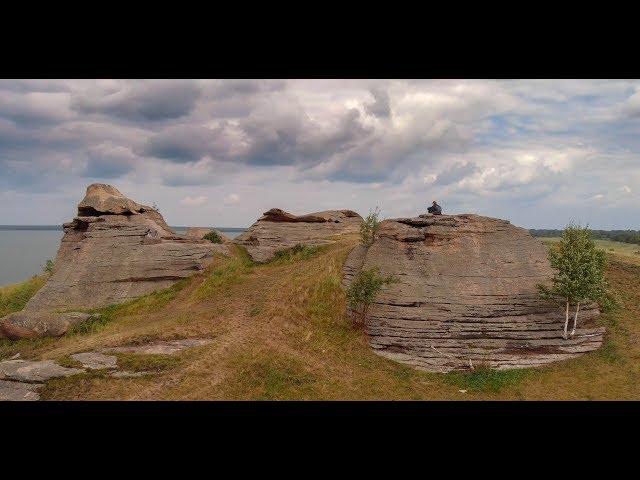 Святилище на озере Большие Аллаки