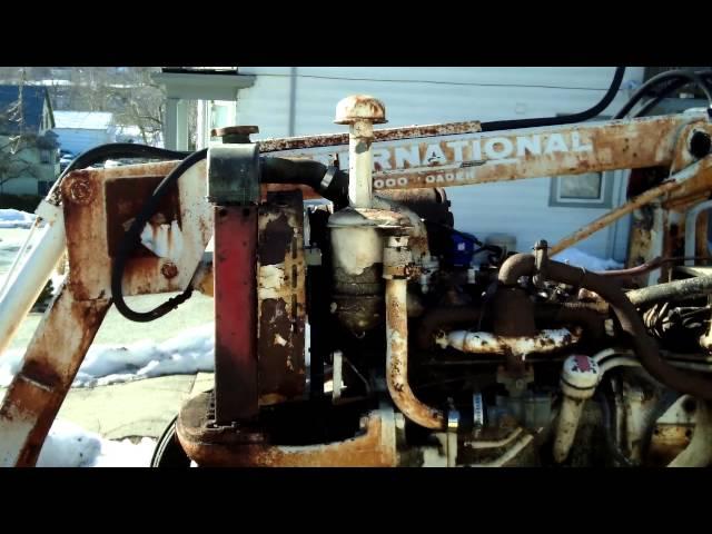 Farmall Cub w/IH 1000 Loader