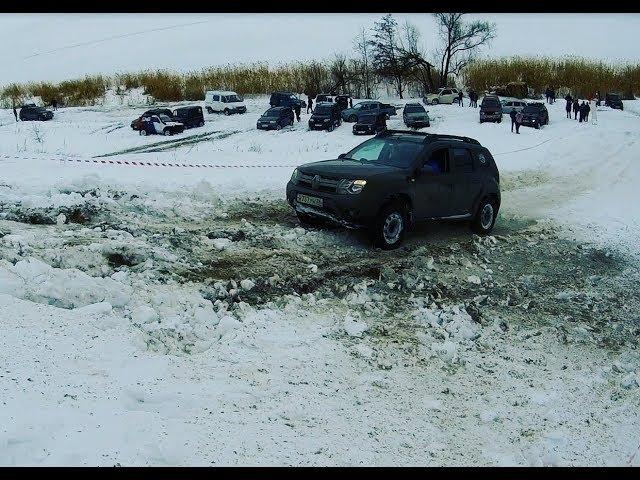 Дастер едет лучше нив! Штурмуем горку!