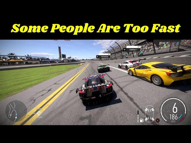 Racing Against Aliens At Daytona (Forza Motorsport)