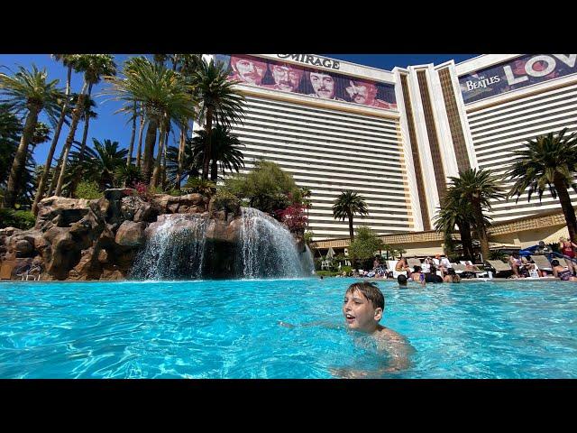 Mirage Las Vegas | Casino Walkthrough | King Volcano View Room Tour | Pool