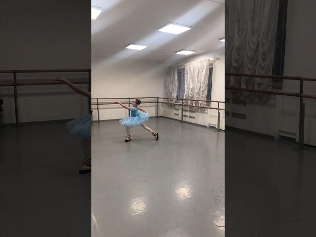 Zlata Ivanskaya, 9 years old, super twine and stretching, over ballet eversion