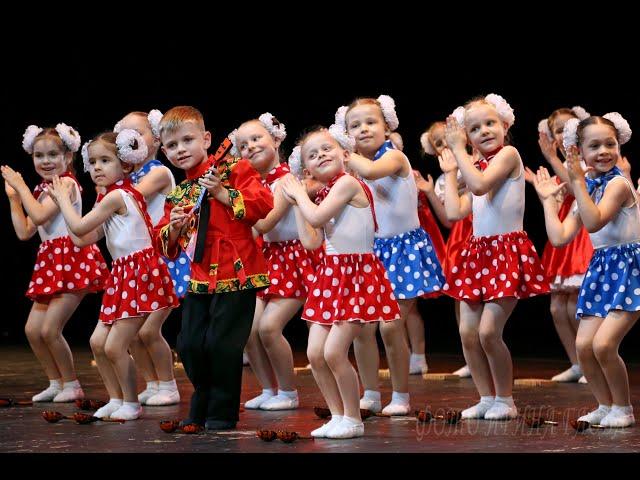 "Весёлые матрёшки", Ансамбль Локтева. "Funny nesting dolls", Loktev Ensemble.