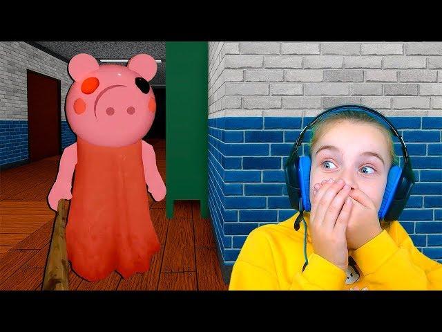 ЗЛАЯ СВИНКА как GRANNY в ДОМЕ! Или Piggy Simulator в ROBLOX