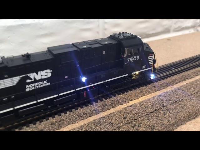 Athearn Genesis ES40DC NS 7506 w/ Custom LED lighting