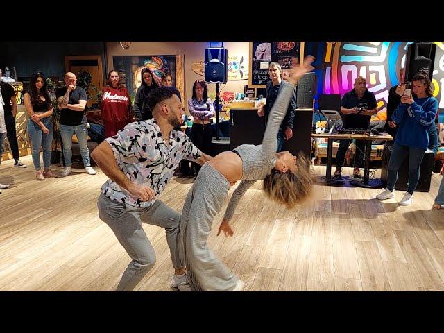 Jana und Emerson | Bachata | Solo Conmigo