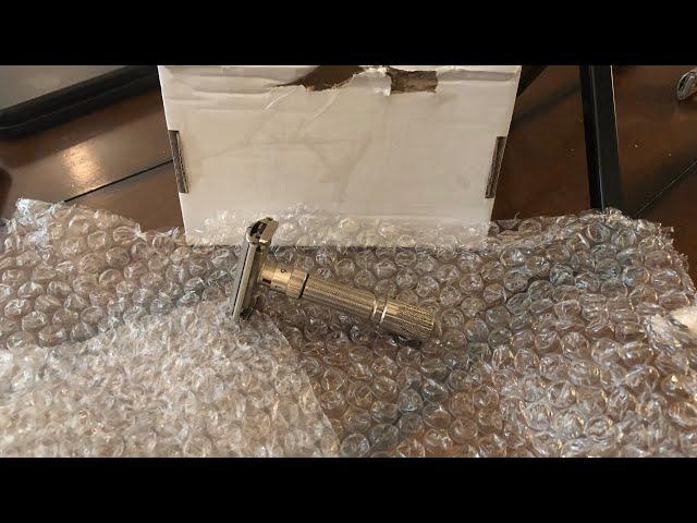 Unboxing my dream razor!