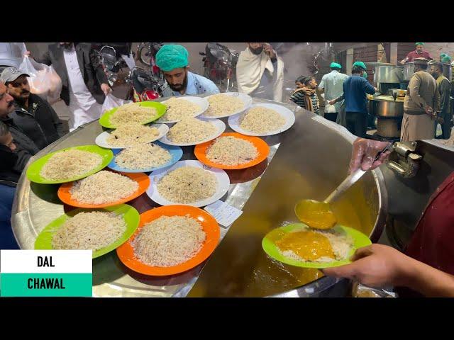 Famous Dal Chawal of Gujranwala Pakistan | Best Street Food Dal Chawal | Haji Bashir Dal Chawal