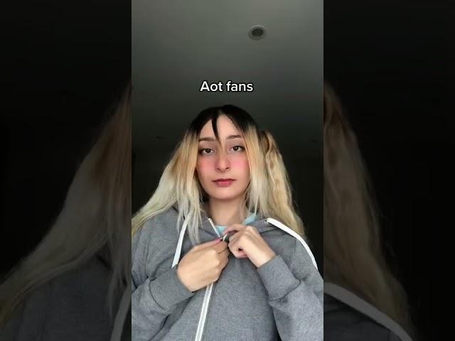 How anime fans act according to their fandom 