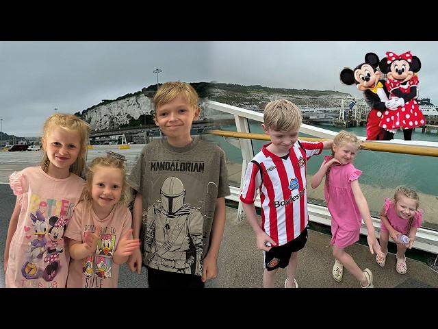 DISNEYLAND PARIS | TRAVEL DAY - Driving from UK to Paris