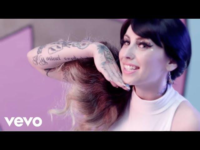 Kreayshawn - Go Hard (La.La.La) (Video)