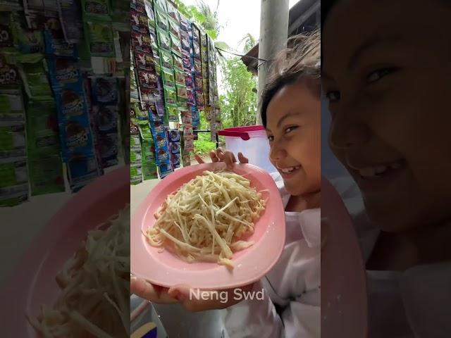 Cooking seblak with my nephew