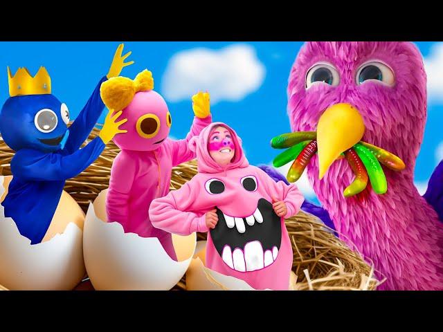 Garten of Ban Ban против Roblox Rainbow Friends! Строим домик для Opila Bird и Chef Pigster!