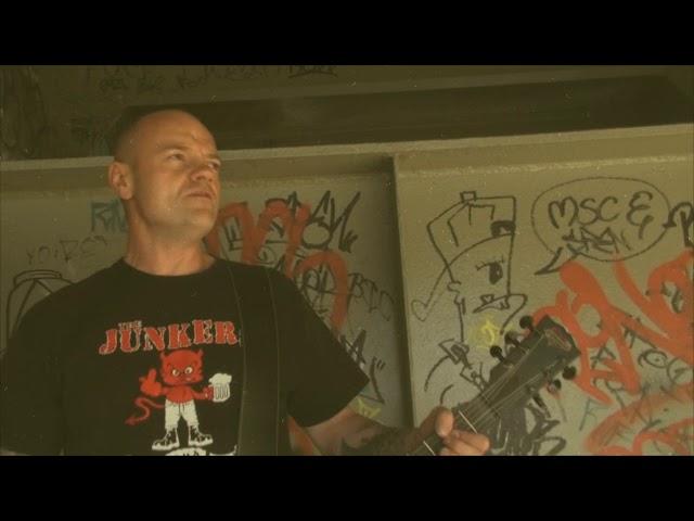 The Junkers feat. Tim Steinfort - Skinhead is my name Official Video