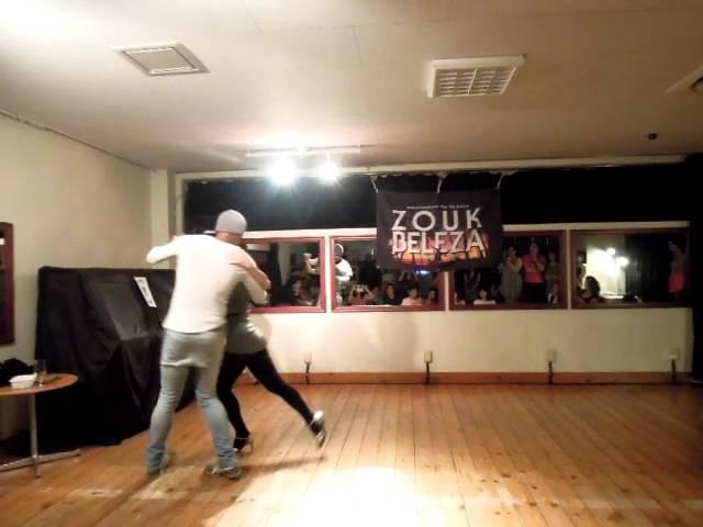 Improviso de Samba de Gafieira : Isaac Douglas e Carina Oliveira (220% Brazilian Night 27/2/2016)