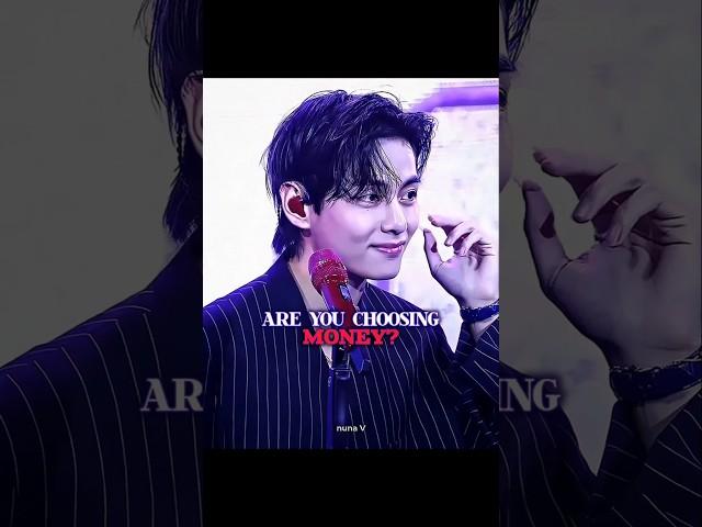 choosing money or looks? taelisa ver. #kpop #blackpink #bts #taehyung #lisamanoban #taelisa
