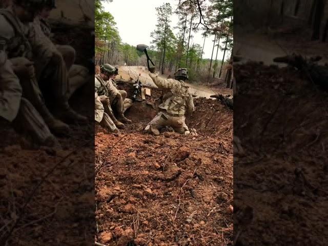 Trench Lord! | *U.S Infantry digging a foxhole dual wielding E-Tools #army #military#dig