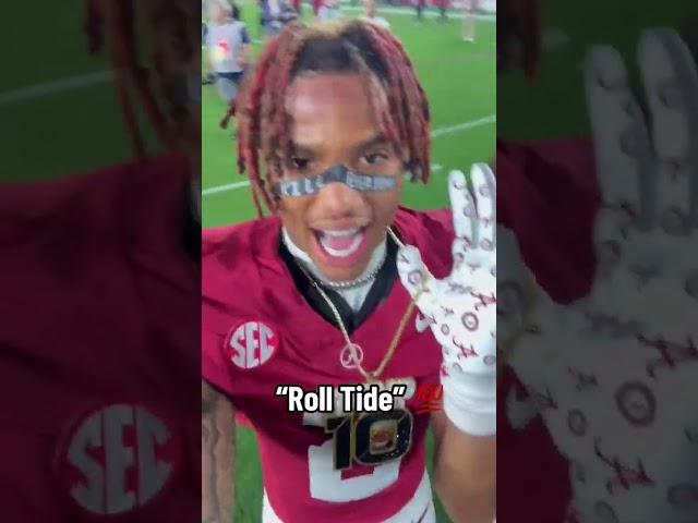 Alabama’s Ryan Williams with the SC chain 