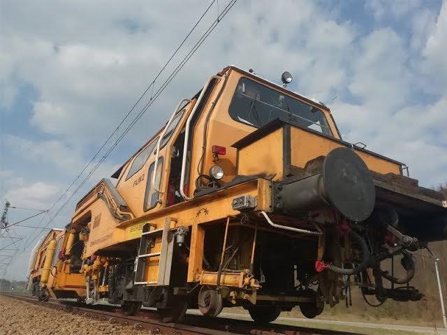 PLM 07-275. Plasser & Theurer. A switch tamping maschine.