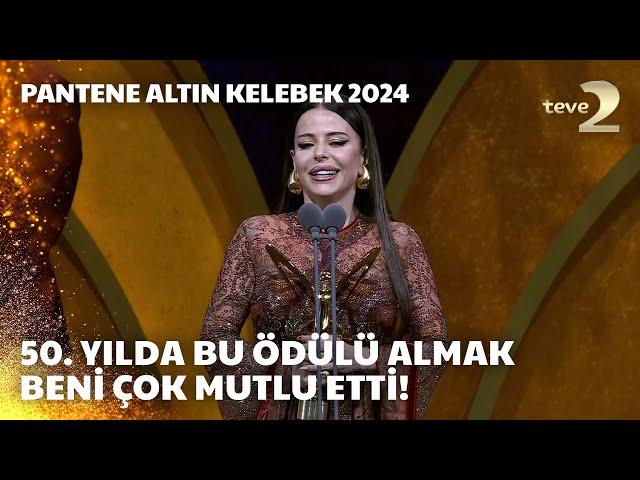 En İyi Kadın Şarkıcı – Simge Sağın | Pantene Altın Kelebek Ödülleri 2024