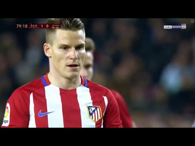 Cillessen Smiles at Gameiro who Misses a Penalty in the Copa del Rey