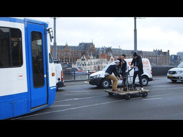 Illegaal op de tramrails [SPECIAL]