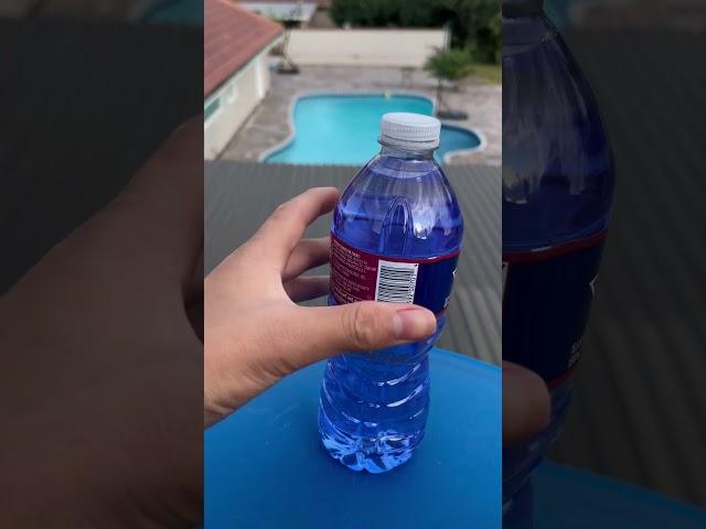 Red or blue #Shorts #Satisfying #ASMR #Razor #Sharp #Cutting #WaterBottle #tjt:tv