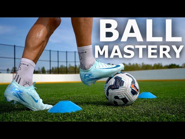 How To Improve Your Control In Tight Spaces | 5 Ball Mastery Exercises For Footballers