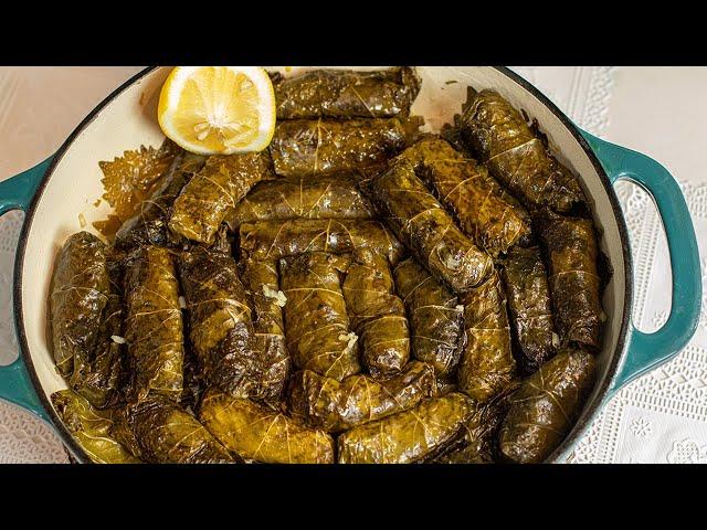 Greek Stuffed Grape Leaves (Easy Recipe!) Dolmadakia