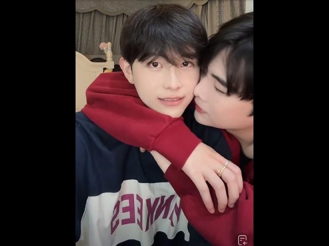 Livecut 2024.10.30 Both are very jealous #BL  #couple Lijiahua & Laijiaxin #love #lgbt #boylove