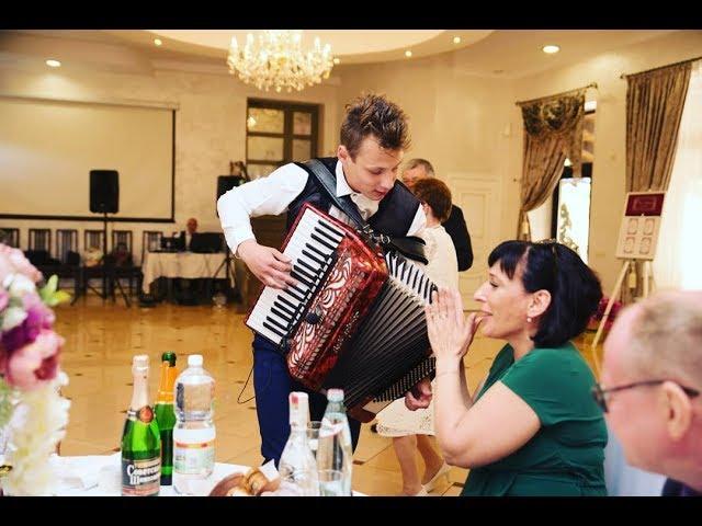 Свадьба. выпИл, встАл и понеслаааась... Хаха. Приятного просмотра)  Accordion at the wedding!