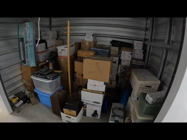 I Bought An Abandoned Storage Locker Online FULL OF TREASURES