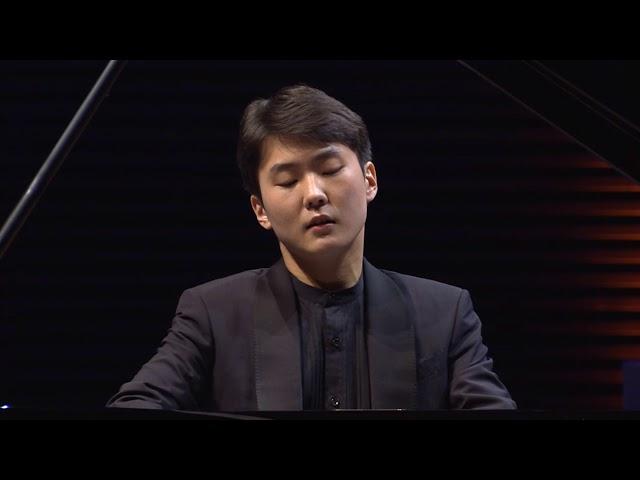 Seong-Jin Cho : Mozart  Piano Sonata No.3 in B-flat Major K.281 (20191011 Helsinki Recital)