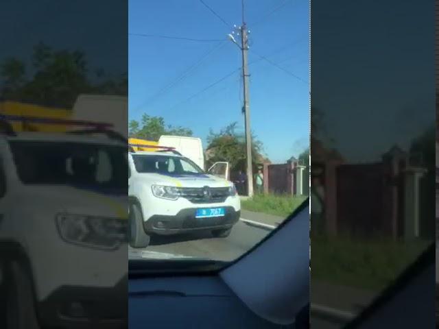 На Мукачивщині ДТП: два мікроавтобуси не поділили дорогу (ВІДЕО)