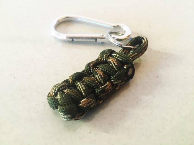 How To Make The Easiest Paracord Keychain - WhyKnot