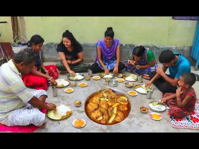 Ajke Maa Rann Korlo Deshi Macher Jhol Ar Baganer Tatka Kichu Sabji -Bengali Village Best Lunch