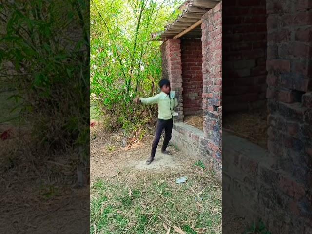 Aisi kaun si chij hai jo bacchon ko dara rahi hai #funny #comedy #vishal #shortvideo