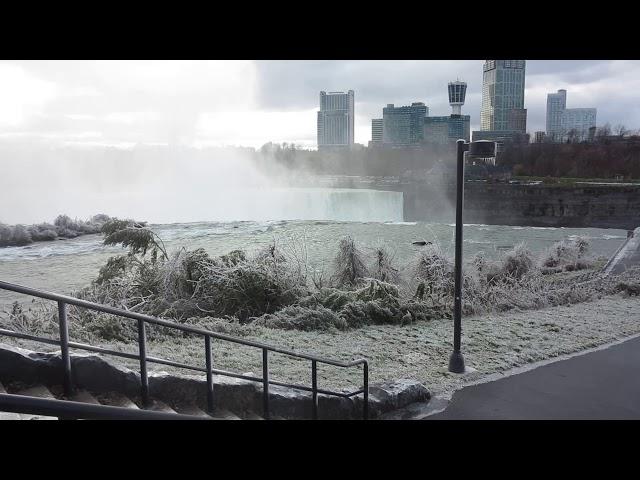 Niagara Falls view from the Goat island 1