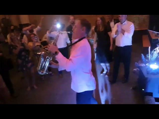 Infinity the end of an Ibiza/House sax set (recorded by a colleague, rarely get a chance myself!)