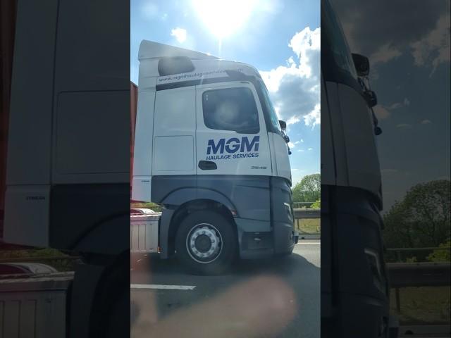 Mercedes-Benz ACTROS 2545 DAF XG | DFDS | Krone  A1 England #truck #slowmotion