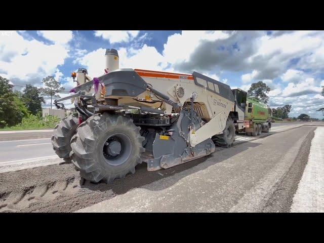 Wirtgen WR250 - Cold Recycler and Soil Stabilizer