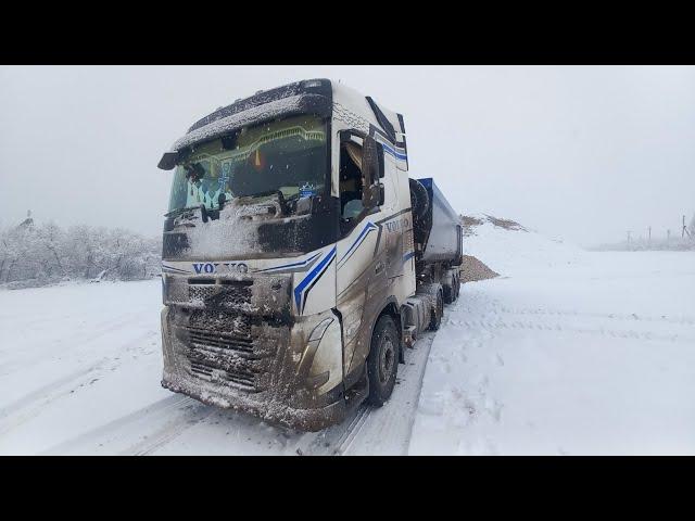 работа на тонаре:выгрузка тонара в мороз.опускаем диодные фары