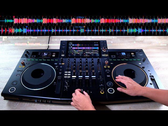 Pro DJ Does Insane BAILE Mix on Opus-Quad!