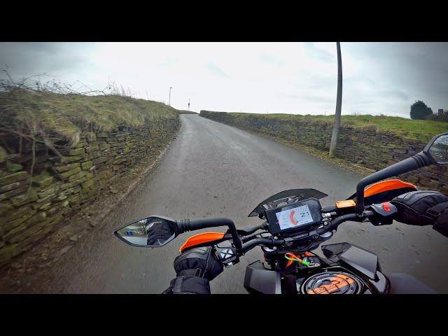 2023 KTM 125 Duke | Test Ride Review: The Best Premium 125 Bike?