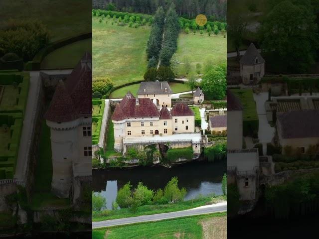    Château et jardins de Losse - Dordogne  #france  #culture  #chateaux  #dji  #nouvelleaquitaine