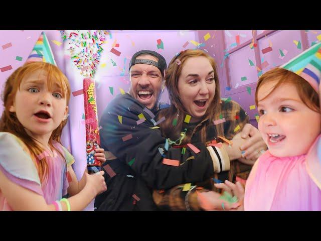 RAiNBOW BiRTHDAY for MOM!! Adley & Niko plan a Surprise Party for Jenny! Cake Decorating & New Games