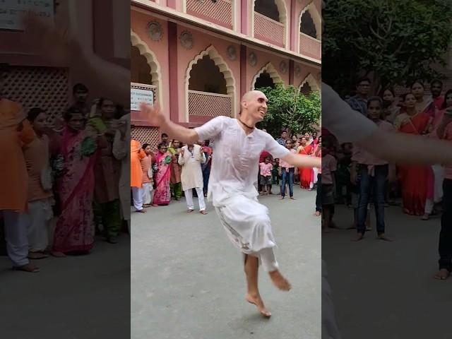 No Tenson No Drama! only Hare Krishna Hare Rama  #shorts #youtubeshorts #harekrishna #mayapur