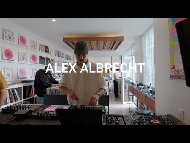 Yoyaku instore session with Alex Albrecht live