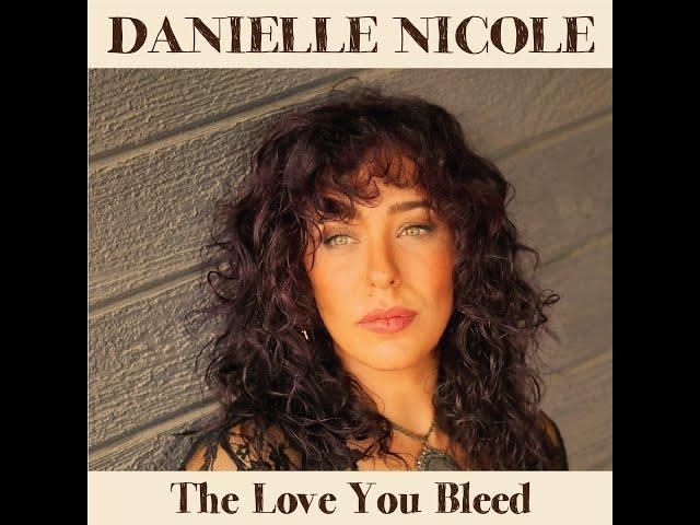 "Head Down Low" Danielle Nicole LIVE in Brezoi, Romania - July 2023